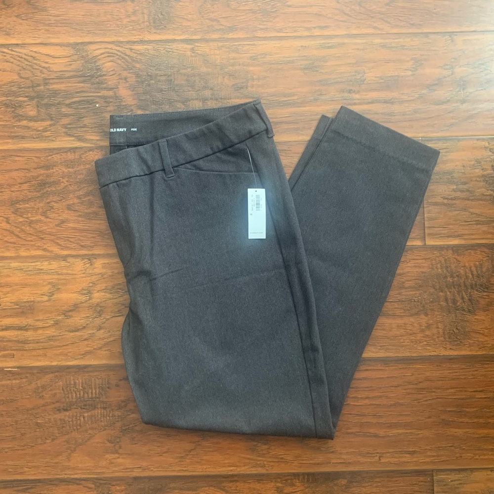 Old Navy Pixie Pant